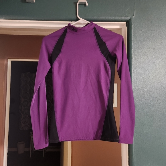 Purple & black Under Armor Fitted under shirt - Picture 3 of 9
